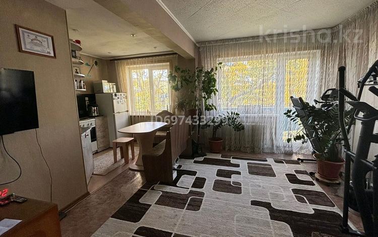1-бөлмелі пәтер · 32 м² · 5/5 қабат, Алма-атинская 56 — Район 45 аптеки, бағасы: 12.5 млн ₸ в Усть-Каменогорске, Ульбинский — фото 2