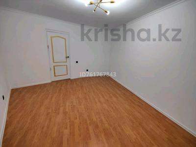 Продажа квартир в Актюбинской обл.: 4-комнатная квартира · 100.3 м² · 3/10 этаж, Набережная 81 за 27 млн 〒 4-комнатная квартира · 100.3 м² · 3/10 этаж, Набережная 81 за 27 млн 〒 в Актобе, мкр. Курмыш