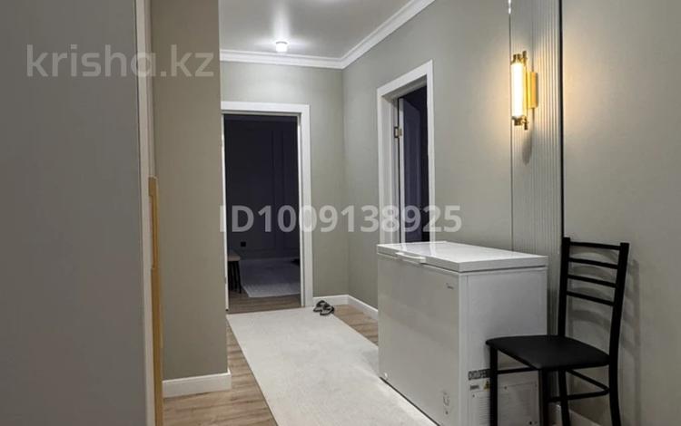 2-комнатная квартира · 69.8 м² · 2/9 этаж, мкр. Алтын орда, Алтын орда за 33 млн ₸ в Актобе — фото 2