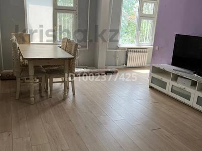 3-комнатная квартира · 61 м² · 3/5 этаж, Авангард-3 32 за 20 млн 〒 в Атырау, мкр Авангард-3