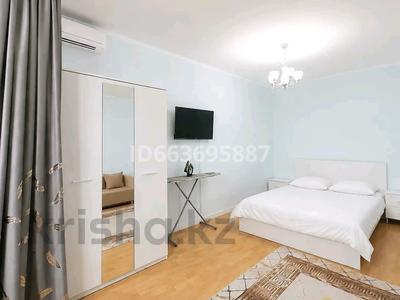 1-комнатная квартира · 70 м² · 8/9 этаж, Маметова — Революция, Маметовой, Юбилейная за 15 000 ₸ в Уральске
