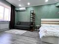 1-комнатная квартира · 48.9 м² · 4/9 этаж, Хусаинова — Революция за 15 000 ₸ в Уральске — фото 3