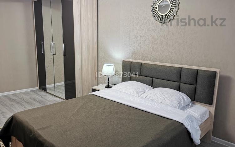 1-комнатная квартира · 40 м² · 15/17 этаж, мкр Кадыра Мырза-Али, 5 мкр 32\2 — Сырыма Датова за 13 000 ₸ в Уральске — фото 4