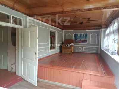 Отдельный дом · 5 комнат · 150 м² · 8 сот., ИсаұлыҚурал 31 — Центральное мечит ДКА парк за 70 000 ₸ в Сарыагаш
