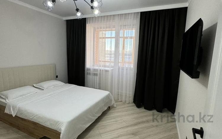 1-комнатная квартира, 57 м², 6 этаж по часам, Ауельбекова — Назарбаева, КТИ за 2 000 〒 в Кокшетау — фото 2