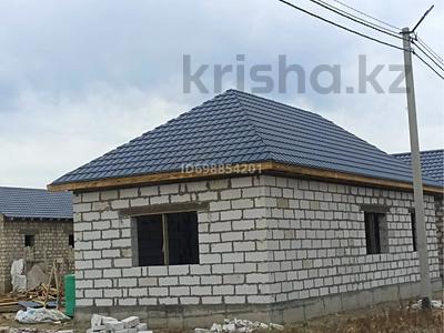 Отдельный дом · 3 комнаты · 96 м² · 8 сот., мкр Зарослый, 13 30 за 10 млн 〒 в Атырау