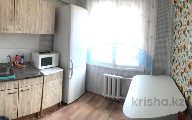 3-комнатная квартира, 50 м², 1/5 этаж, Космическая