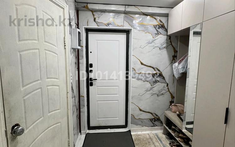 3-бөлмелі пәтер · 63 м² · 2/5 қабат, Конституция 12 — Карасай батыр, бағасы: 25 млн ₸ в Астане, Сарыарка р-н — фото 2