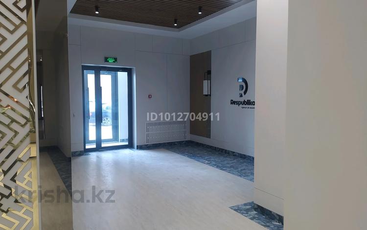 2-бөлмелі пәтер · 69.4 м² · 13/18 қабат, Е-36 13, бағасы: 45 млн ₸ в Астане, Нура р-н — фото 73