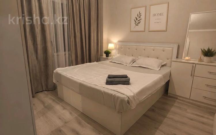 2-бөлмелі пәтер · 80 м², Калышбай акына 51 — Сзади обкома, напротив 13 школы, бағасы: 12 000 ₸ в Таразе — фото 5