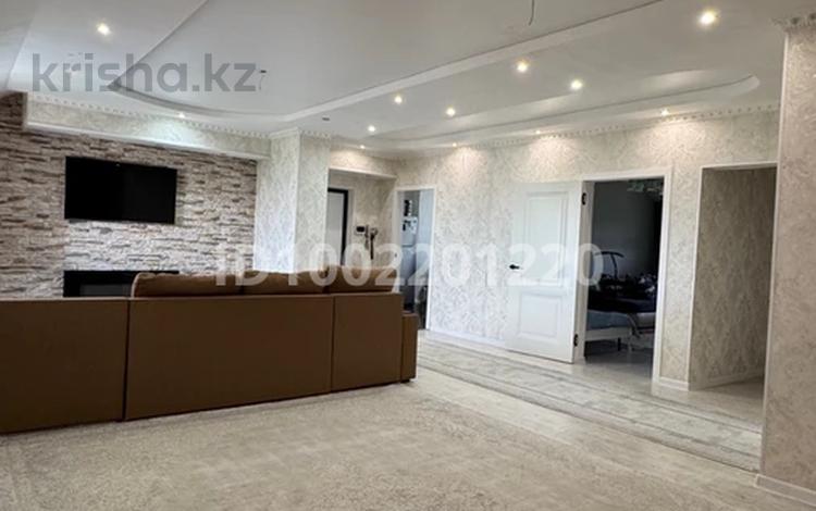 3-комнатная квартира · 108 м² · 6/6 этаж, мкр Кокжиек 21 за 42 млн 〒 в Алматы, Жетысуский р-н — фото 2