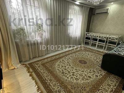 3-бөлмелі пәтер · 56 м² · 4/5 қабат, Айнабұлақ-3 ш/а., бағасы: 300 000 ₸ в Алматы, Жетысуский р-н