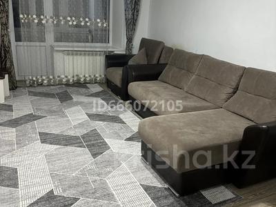 2-бөлмелі пәтер, 50 м², 5/5 қабат тәулігіне, 4 микрорайон 14, бағасы: 12 000 〒 в Риддере