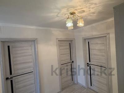3-бөлмелі пәтер · 64 м² · 5/5 қабат, Ларина, бағасы: ~ 15.9 млн ₸ в Уральске