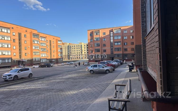 2-комнатная квартира · 81 м² · 2/5 этаж, мкр. Алтын орда 42/1 за 35 млн ₸ в Актобе — фото 2