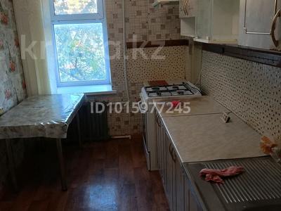 4-комнатная квартира · 76 м² · 4/5 этаж, мкр Жилгородок, Пожарского — магазин Данекер за 18 млн ₸ в Актобе