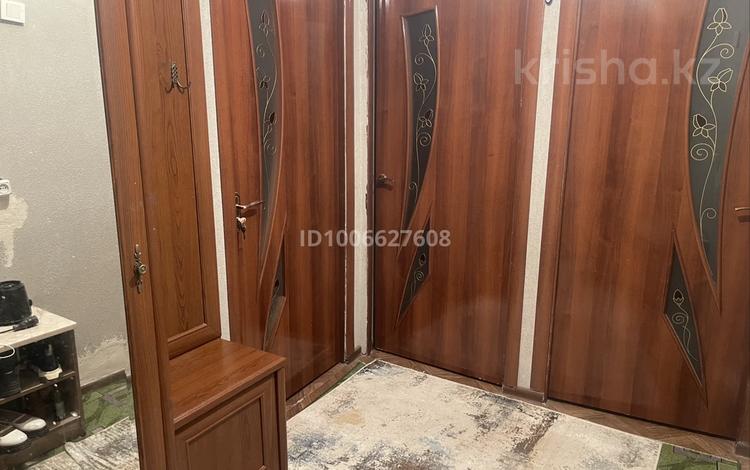 3-бөлмелі пәтер · 85 м² · 2/4 қабат, Алма оразбаева 7 — Казбек би, бағасы: 150 000 ₸ в Шардара — фото 2