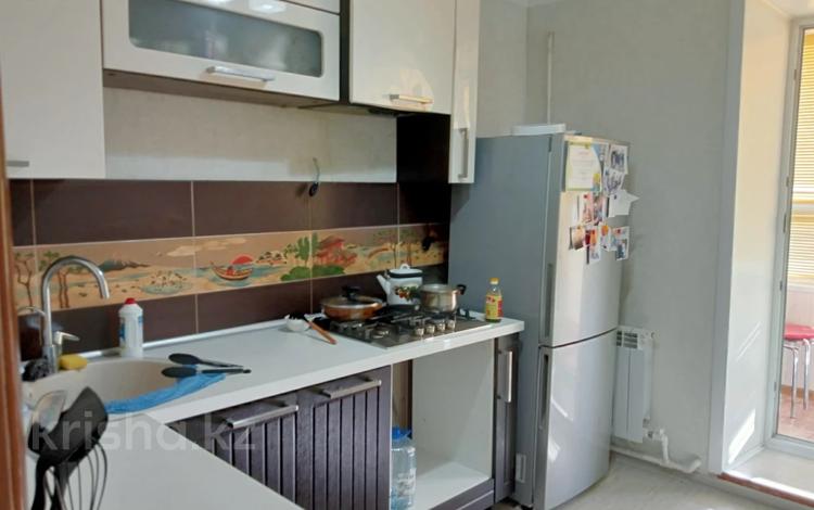 3-комнатная квартира · 61 м² · 5/5 этаж, Академика Асана Тайманова 176 за 19 млн ₸ в Уральске — фото 2