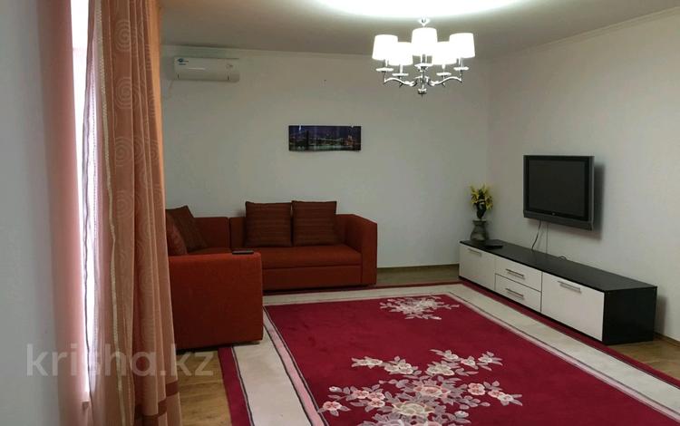 3-бөлмелі пәтер · 130 м² · 1/3 қабат, Абулхайр-хана 31, бағасы: 400 000 ₸ в Атырау — фото 2
