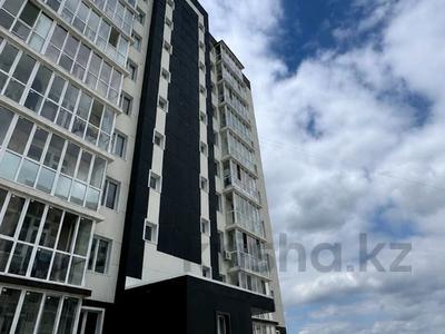 3-бөлмелі пәтер · 96.8 м² · 10/10 қабат, Есенберлина 62, бағасы: ~ 38.7 млн ₸ в Усть-Каменогорске