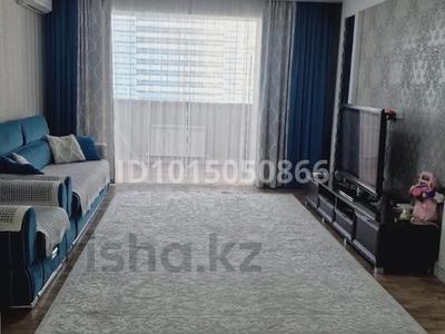 3-комнатная квартира · 100 м² · 3/5 этаж, мкр. Алтын орда, Батыс 2 14Б, К1 — Сзади гипер Дина за 44 млн ₸ в Актобе