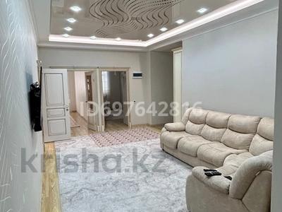 3-бөлмелі пәтер, 120 м², 3/14 қабат ай сайын, 17-й мкр 7, бағасы: 700 000 〒 в Актау, 17-й мкр