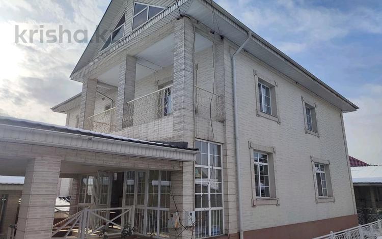 Отдельный дом · 7 комнат · 497.7 м² · 10 сот., мкр Альмерек за 260 млн ₸ в Алматы, Турксибский р-н — фото 2