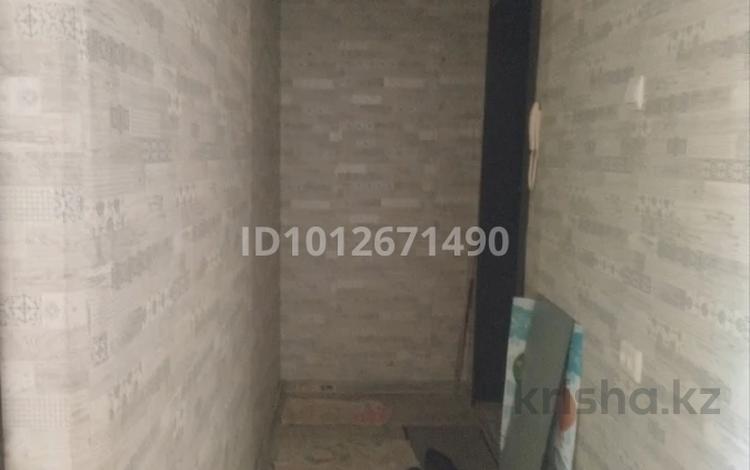2-комнатная квартира · 42.1 м² · 5/5 этаж, мкр Строитель, Абулхаир хана 159 за 15 млн ₸ в Уральске — фото 2