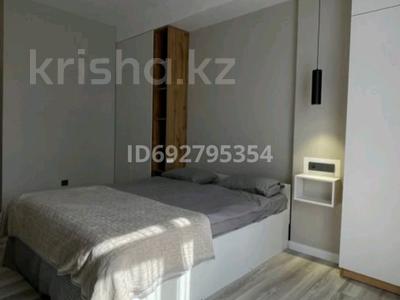 2-бөлмелі пәтер, 60 м², 10 қабат тәулігіне, Туран 44/2, бағасы: 18 000 〒 в Астане