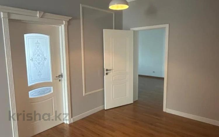 4-бөлмелі пәтер · 273.5 м² · 15/16 қабат, Абая 150/230, бағасы: 175 млн ₸ в Алматы, Ауэзовский р-н — фото 14