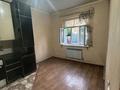 Отдельный дом · 4 комнаты · 100 м² · 4 сот., мкр Самал-2, Мкр Самал-2 Шакирова 88 — На пересечение улиц Толепбергенова и Шакирова. Рядом Магнум за 230 000 ₸ в Шымкенте, Абайский р-н