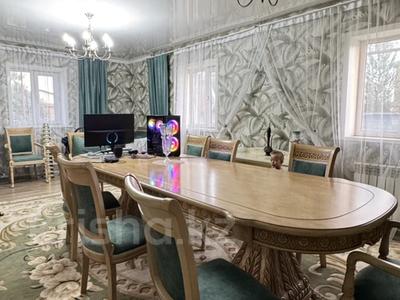 Отдельный дом · 6 комнат · 181 м² · 10 сот., мкр Уркер за 65 млн ₸ в Астане, Нура р-н