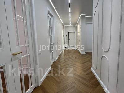 4-комнатная квартира · 140 м² · 2/17 этаж, Жошы хан 12 — Бухар Жырау - Район Самал парка за 107 млн ₸ в Астане, Есильский р-н