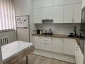 Жеке үй · 4 бөлме · 180 м² · 10 жүзд., Салауат 12, бағасы: 45 млн ₸ в Актобе, жилой массив Жанаконыс — фото 4