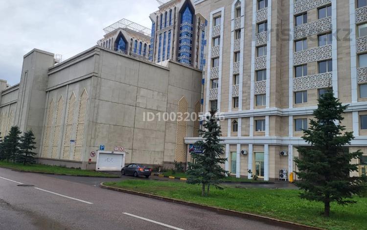 Паркинг · 20 м² · Калибек Куанышбаева 9 — Казахский драмтеатр Куанышбаева, бағасы: 15 000 ₸ в Астане, Сарайшык р-н — фото 2