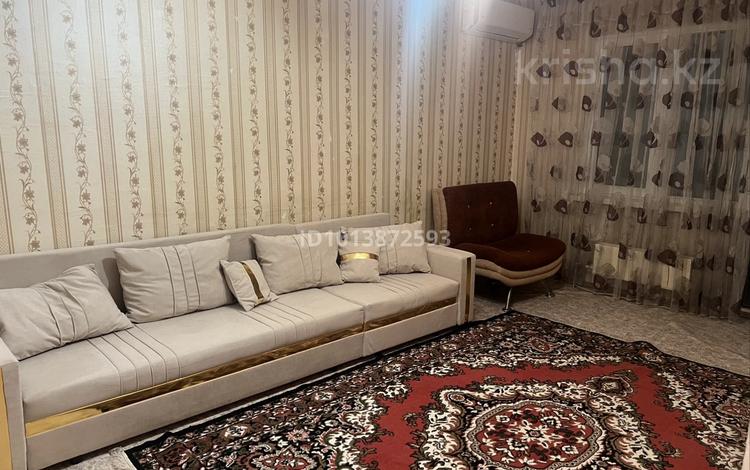 1-комнатная квартира · 48 м² · 2/9 этаж, мкр Мамыр-4 за 210 000 ₸ в Алматы, Ауэзовский р-н — фото 2