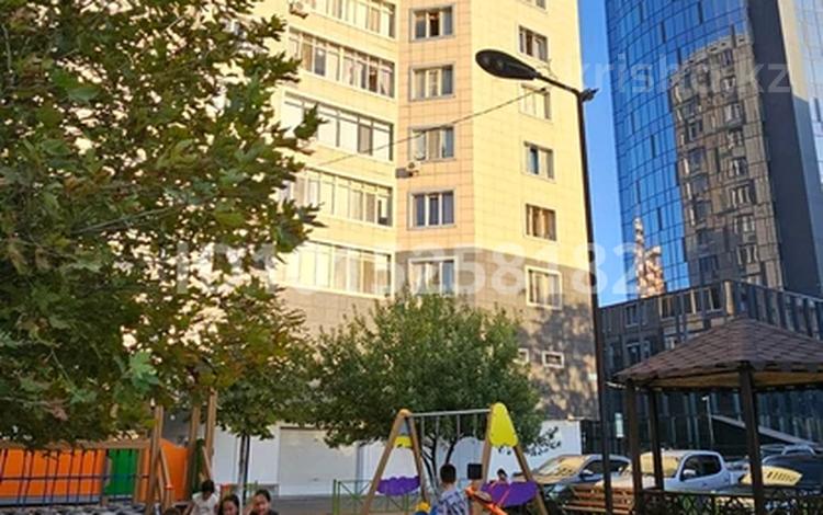 3-комнатная квартира · 80 м² · 3/13 этаж, Кунаева 42 — Мадели кожа за 40 млн ₸ в Шымкенте, Аль-Фарабийский р-н — фото 2