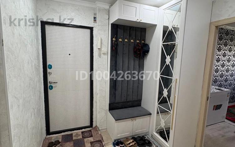 3-комнатная квартира · 62.5 м² · 4/5 этаж, мкр 5, Есет батыра 140 — Есет батыра, остановка Дом ветеранов за 17.5 млн ₸ в Актобе — фото 2