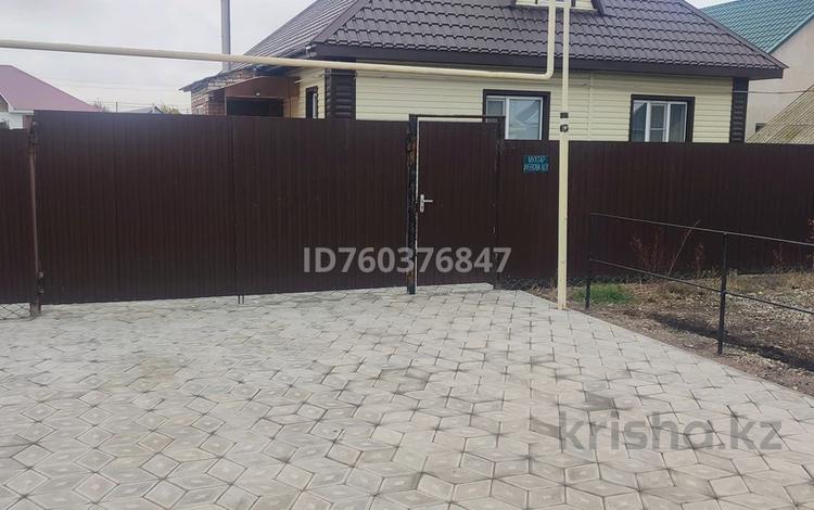 Отдельный дом · 3 комнаты · 120 м² · 11 сот., Мухтара Ауззоаа 8/21 — Мухтара Ауззоаа пересечениие Юбилейный за 24.5 млн ₸ в Аксае — фото 2
