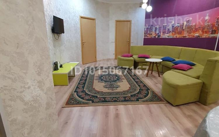 3-комнатная квартира · 105 м² · 12/20 этаж, Брусиловского 163 за 370 000 ₸ в Алматы, Алмалинский р-н — фото 2