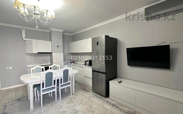 2-комнатная квартира · 70 м² · 2/17 этаж, мкр Юго-Восток, Момышулы 24 — Арена, теннисный, центр бокса Сапиева, Глобал, Магнум за 16 000 ₸ в Караганде, Казыбек би р-н — фото 8