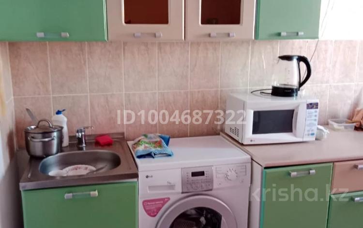 1-комнатная квартира · 41 м² · 7/9 этаж, Политехническая 1 за 110 000 ₸ в Уральске — фото 2