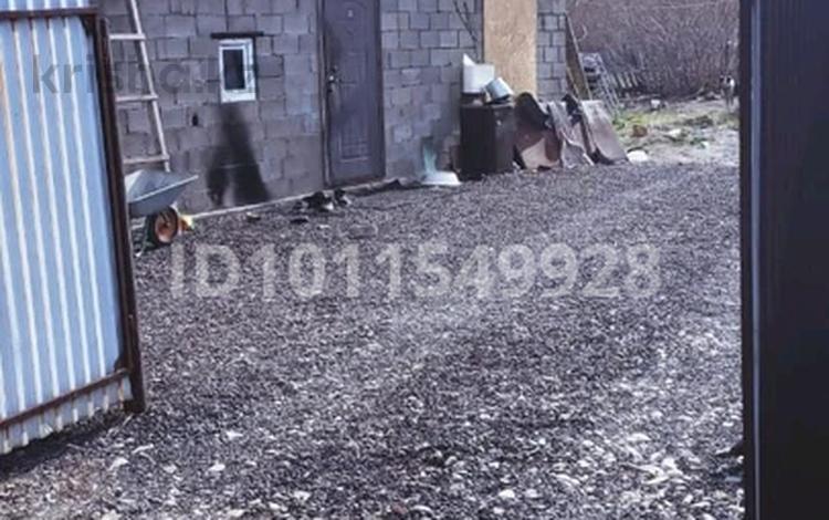Отдельный дом · 3 комнаты · 80 м² · 25 сот., Школьная ул. за 5.5 млн ₸ в Восточно-Казахстанской обл. — фото 2