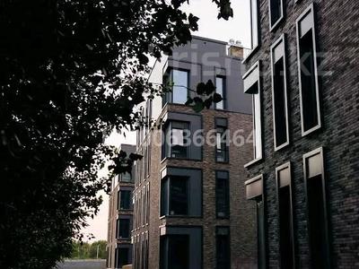 3-комнатная квартира · 107.96 м² · 3/4 этаж, мкр Ак Шагала, мкр. Ак Шагала за 55 млн 〒 в Атырау