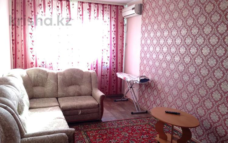 1-комнатная квартира · 55 м² · 5/10 этаж, Молдагуловой 13 — ДСК 5 мкр пр-т Алии Молдагуловой за 7 000 ₸ в Актобе — фото 2