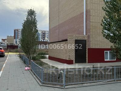 Свободное назначение, офисы, магазины и бутики, склады, салоны красоты, бани, гостиницы и зоны отдыха, развлечения · 40 м² за 17 млн 〒 в Актобе, мкр. Алтын орда