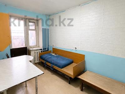 1-бөлмелі пәтер · 28 м² · 5/9 қабат, мкр Новый Город, Бухар Жырау 96 — Напротив Нового Рынка, бағасы: 8.5 млн ₸ в Караганде, Казыбек би р-н