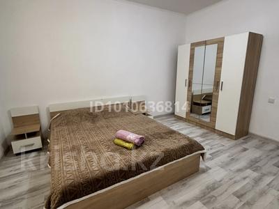 2-бөлмелі пәтер · 65 м² · 3/9 қабат, мкр. Алтын орда, Мкр. Батыс-2 1Г — Возле Анвара по улице Мустафа Шокая, бағасы: 20 000 ₸ в Актобе