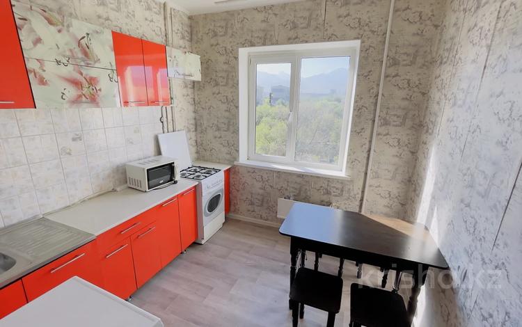 1-комнатная квартира · 42 м² · 7/9 этаж, мкр Аксай-1 16 за 180 000 ₸ в Алматы, Ауэзовский р-н — фото 5