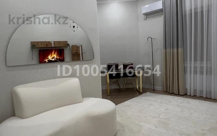 3-бөлмелі пәтер · 70 м² · 15/16 қабат, 16-й мкр , ​16-й микрорайон 64, бағасы: 27.7 млн ₸ в Актау — фото 2